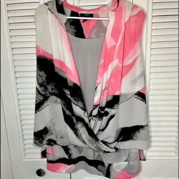 Pretty hi-lo sleeveless top size 2oW - Picture 7 of 16